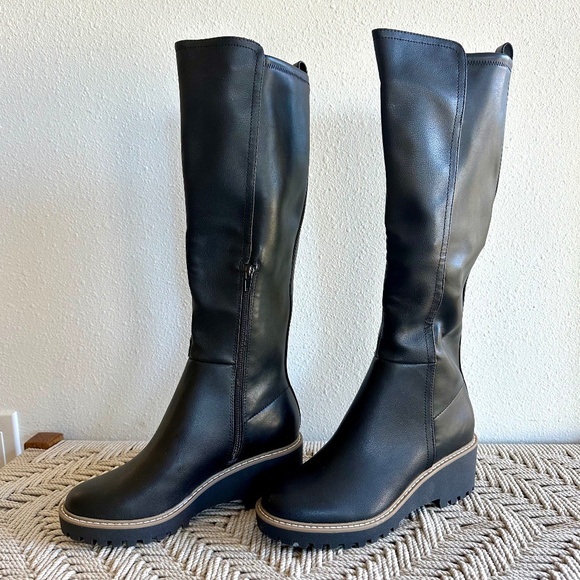 DV Dolce Vita Risky Tall Boot size 8 - Picture 3 of 10